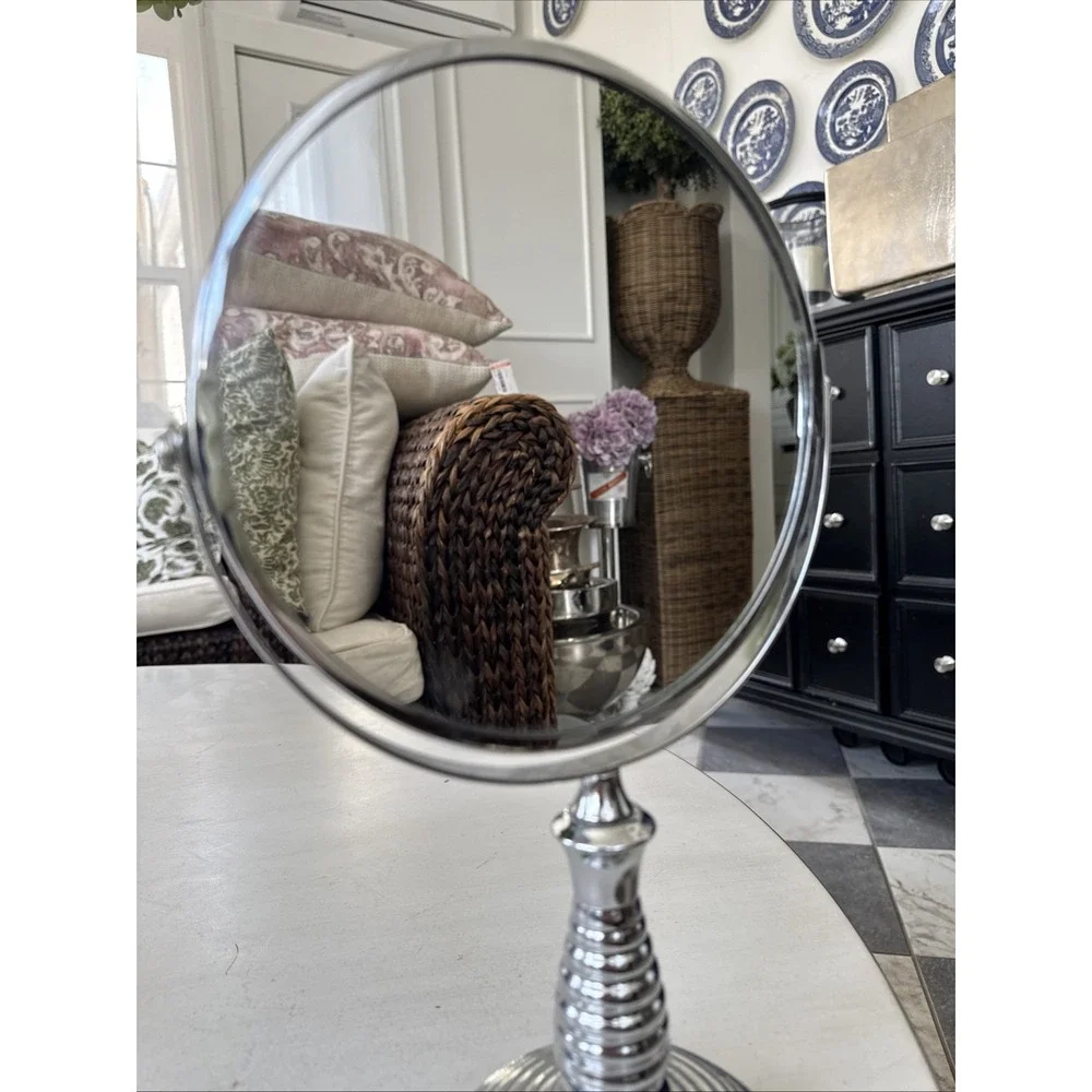 Mirror Image swivel standing